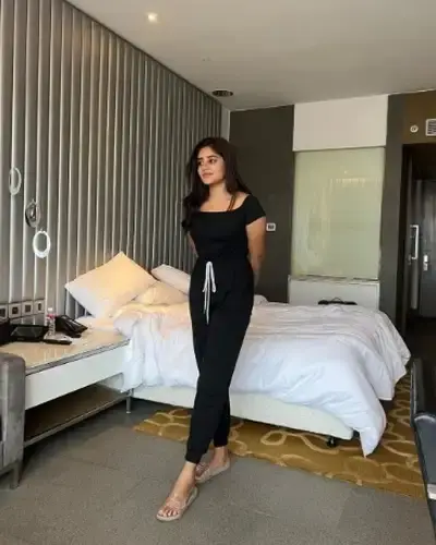 Call Girls Kamarhati Cash On Delivery