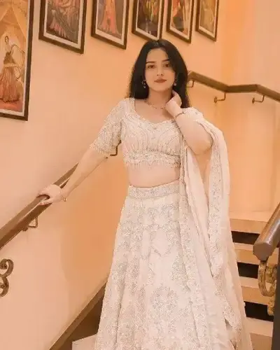Escort Kamarhati